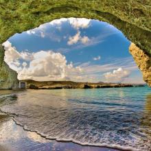 Milos Alogomantra Milos Alogomantra